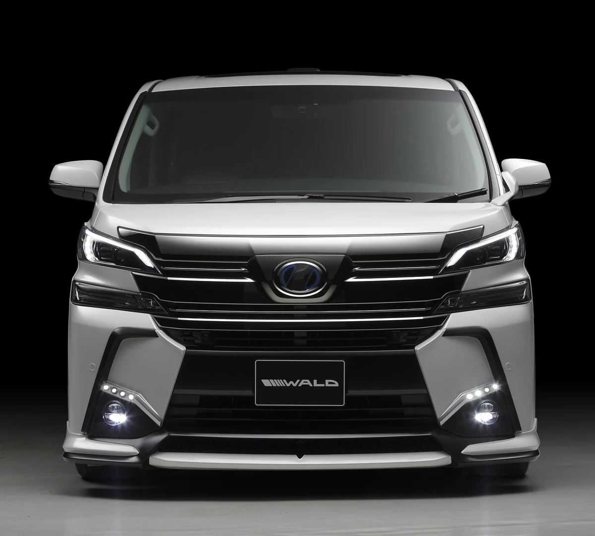 ชุดแต่ง TOYOTA VELLFIRE Z/ZA/ZR SPORTS LINE HALF TYPE WALD Japan