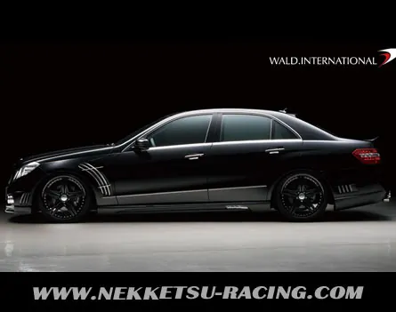 ชุดแต่งรอบคัน BENZ W212 ทรง WALD SPORTS (ไฟกลม) – ภาพที่ 7