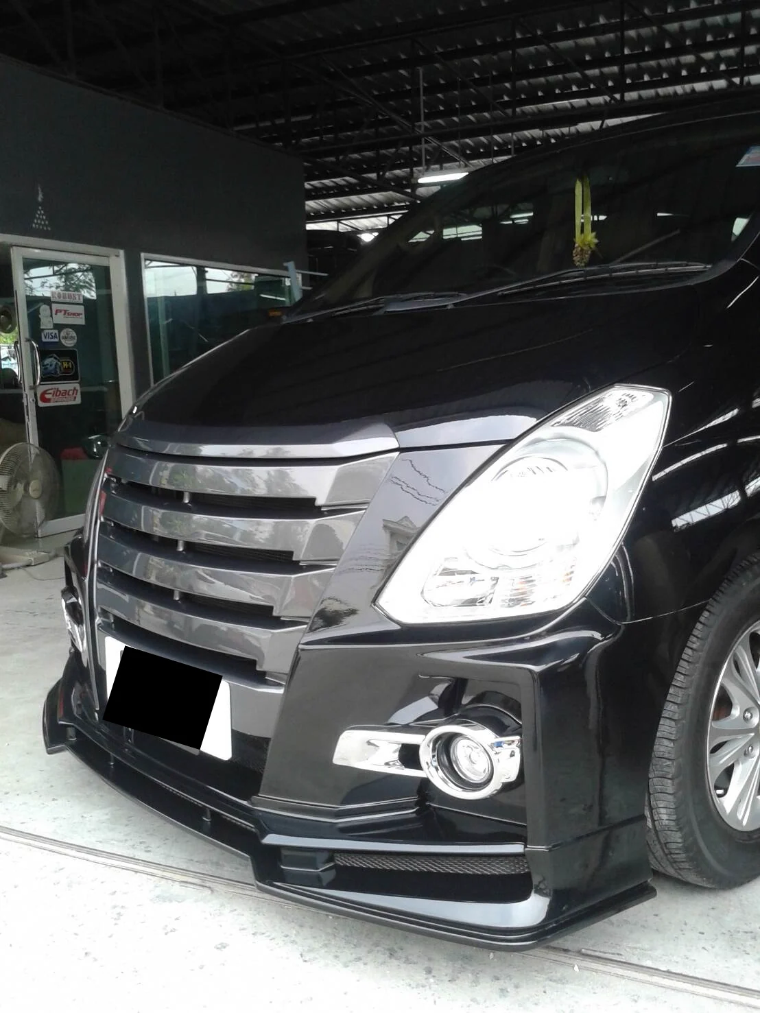 ชุดแต่งรอบคัน HYUNDAI H1 ทรง WALD – ภาพที่ 12