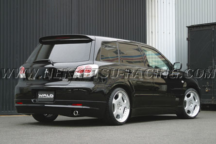 ชุดแต่ง MITSUBISHI AIR TREAK WALD ทรง EXECUTIVE LINE – ภาพที่ 3