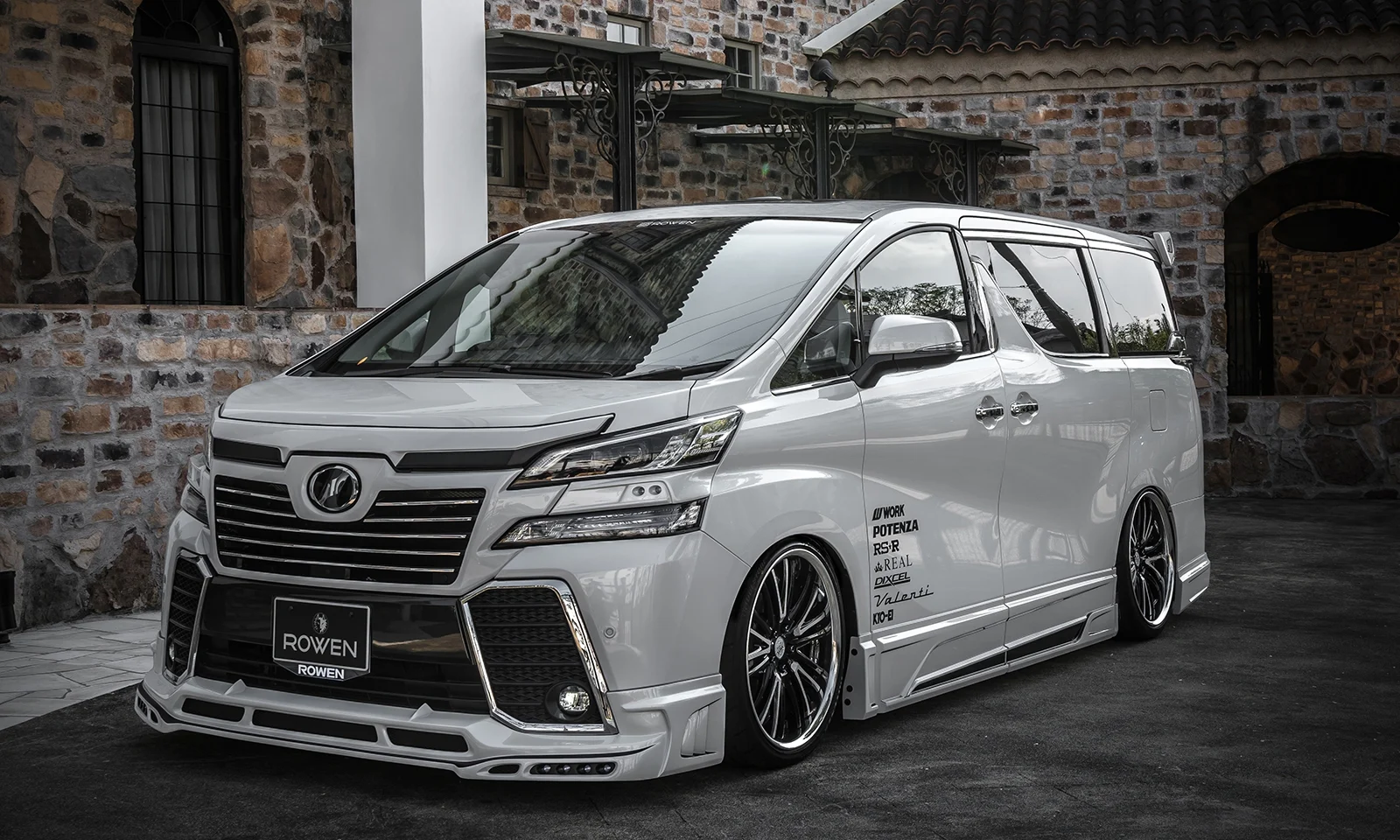 ชุดแต่ง TOYOTA 30 VELLFIRE Z-grade MODEL AGH3#W/GGH3#W/AYH30W 2015.1~2017.12 Rowen Japan