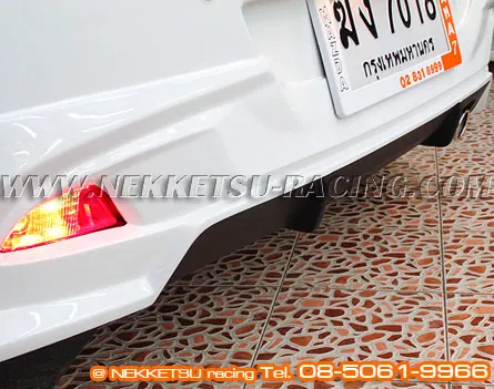 ชุดแต่งรอบคัน Mazda2 ร่น 5 ประตู ทรง Firewall ABS – ภาพที่ 15