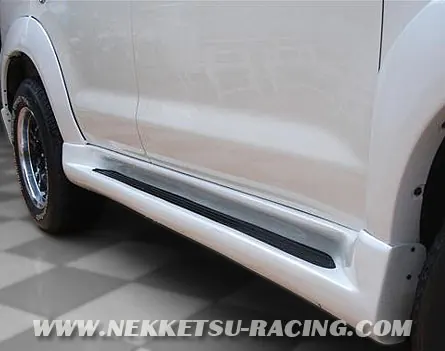 ชุดแต่งรอบคัน Fortuner ทรง TRD (Fiber) – ภาพที่ 3