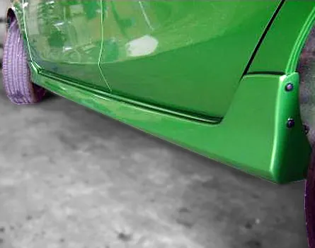 ชุดแต่งรอบคัน Mazda2 ทรง Valiant – ภาพที่ 5