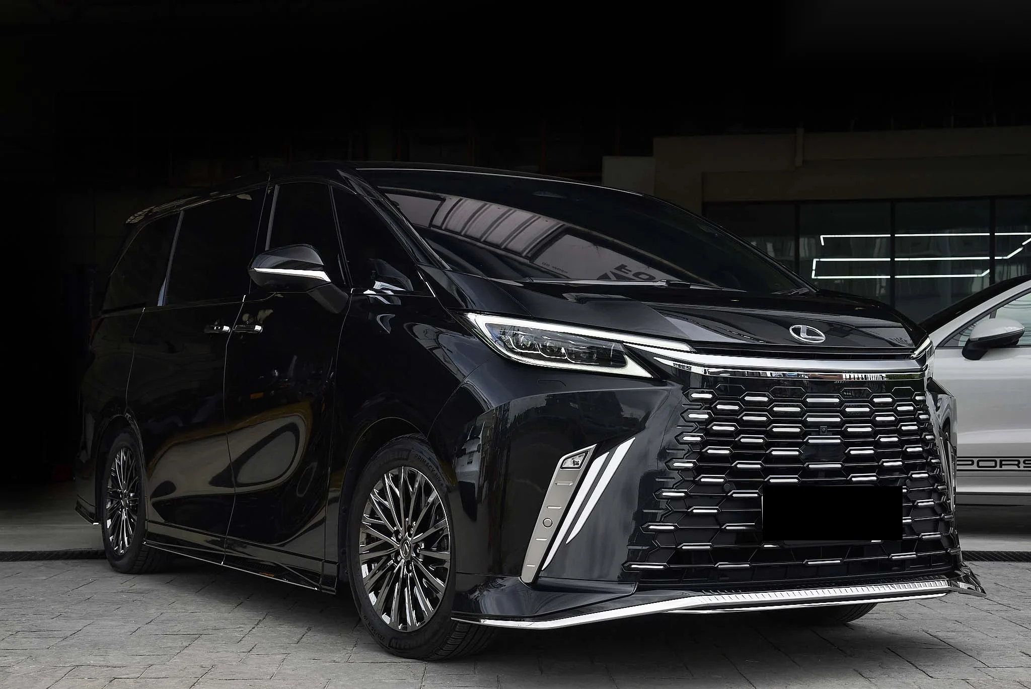 ชุดแต่ง LEXUS LM Lexus LM x Modellista Prodrive Shop