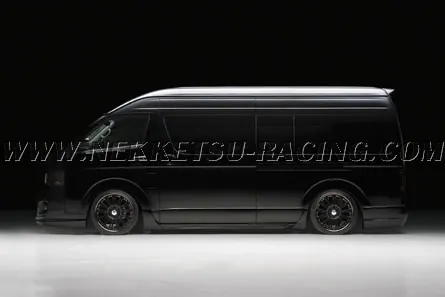ชุดแต่ง TOYOTA HIACE WIDE SUPER LONG WALD ทรง EXECUTIVE LINE – ภาพที่ 8