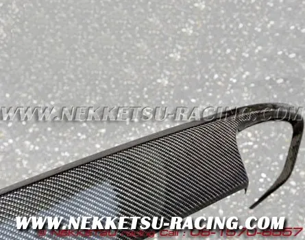 Diffuser กันชนหลัง Benz W212, W207 Carbon