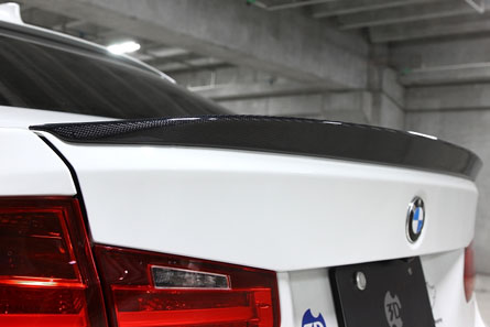 ชุดแต่ง BMW Series 3 F30 ทรง 3D Design (Carbon) – ภาพที่ 7