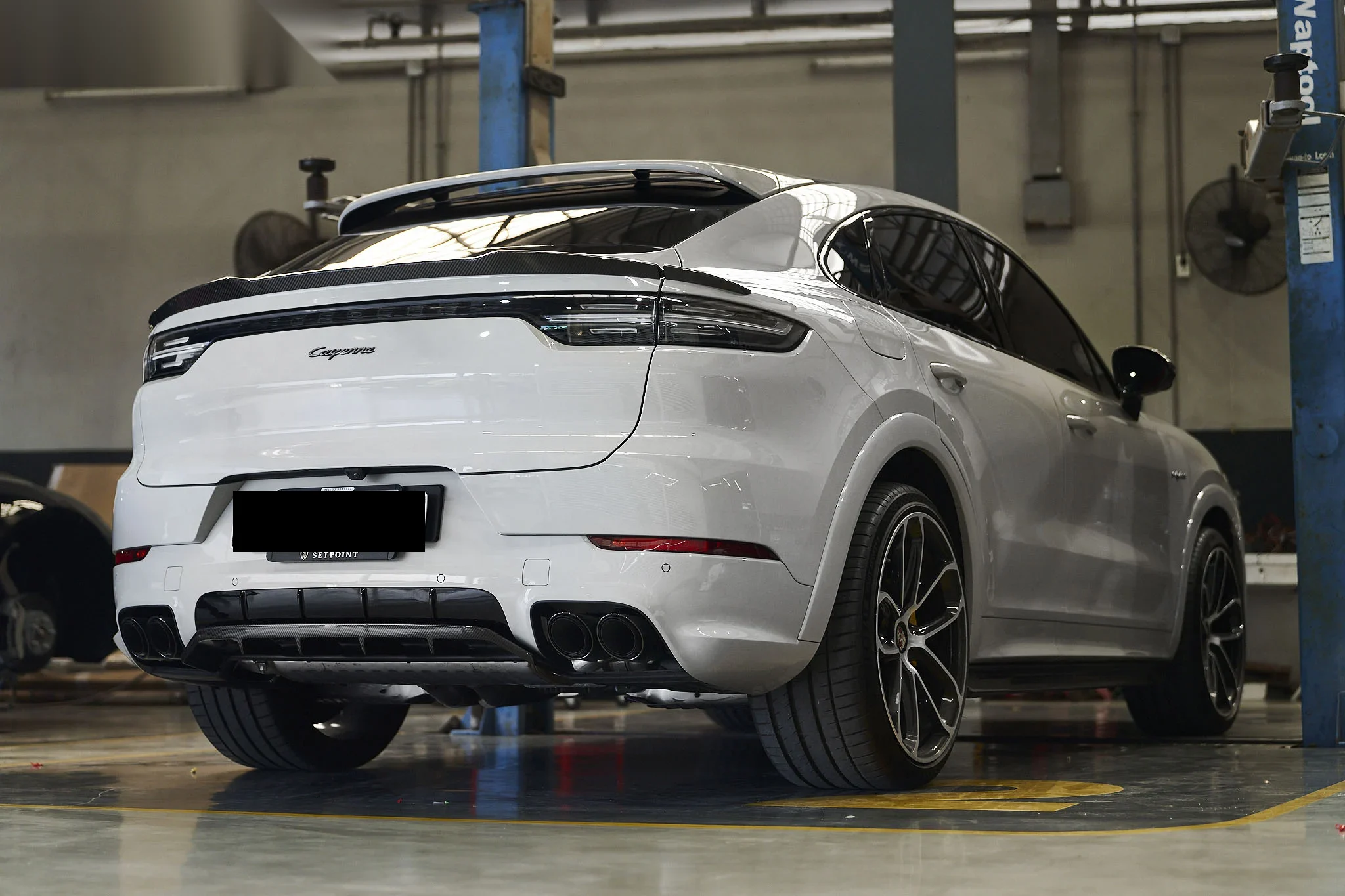 ชุดแต่ง PORSCHE E3 Porsche Cayenne x Paktechz (Ducktail สปอยเลอร์) Prodrive Shop