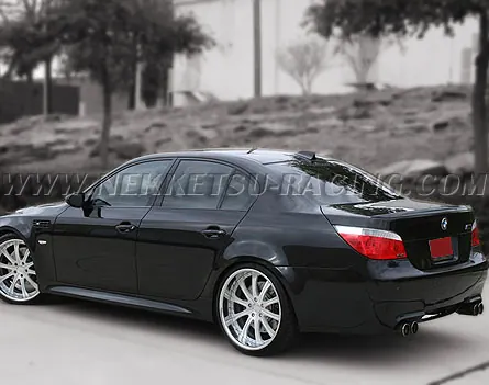 ชุดแต่งรอบคัน BMW E60 M5 PU – ภาพที่ 5