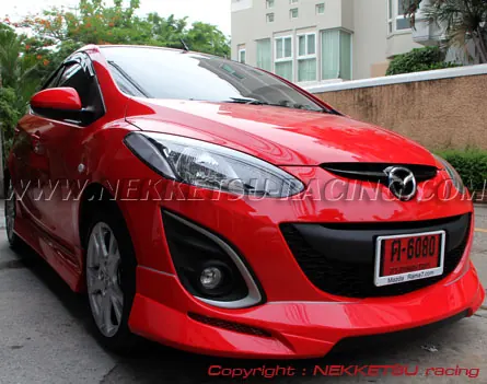 ชุดแต่งรอบคัน Mazda2 รุ่น 5 ประตู ทรง Shark Speed – ภาพที่ 4