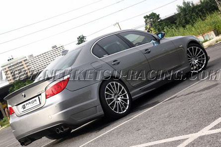 ชุดแต่งรอบคัน BMW 5 SERIES E60-E61 ทรง Prior-Design – ภาพที่ 4