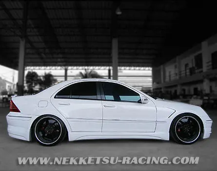 ชุดแต่งรอบคัน BENZ W203 ทรง WALD (FRP) – ภาพที่ 3