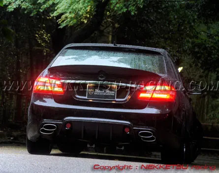 ชุดแต่งรอบคัน BENZ W212 ทรง WALD SPORTS (ไฟกลม) – ภาพที่ 5