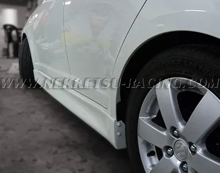 ชุดแต่งรอบคัน Suzuki Swift ทรง V1 ABS – ภาพที่ 4